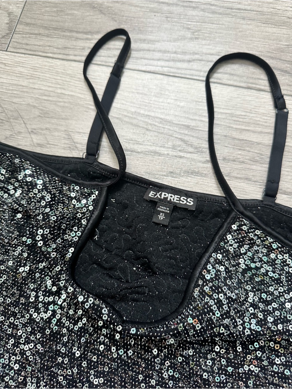 Express Tank Top - Picture 5 of 6
